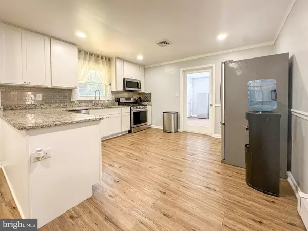 Ellicott City, MD 21042,10225 GREEN CLOVER DR