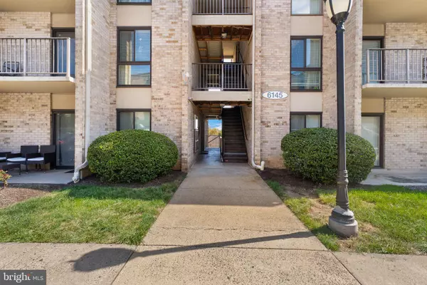 Alexandria, VA 22304,6145 EDSALL RD #I