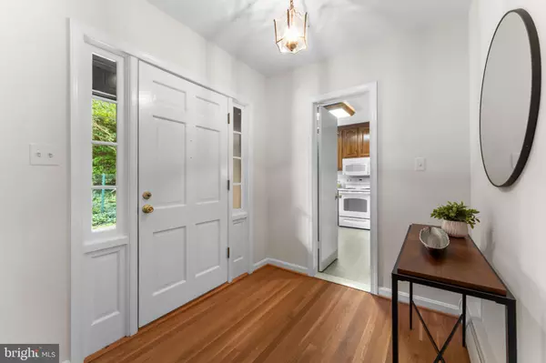 Potomac, MD 20854,11800 STONEY CREEK RD