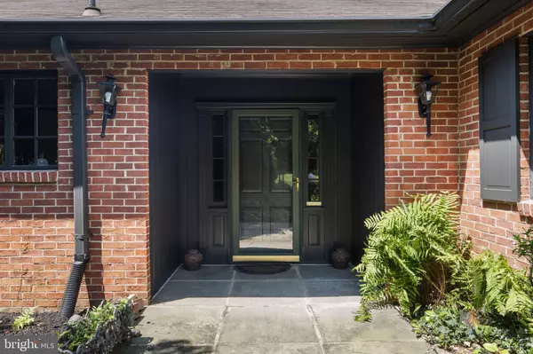 Potomac, MD 20854,11800 STONEY CREEK RD