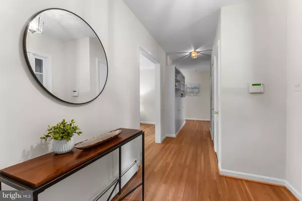 Potomac, MD 20854,11800 STONEY CREEK RD