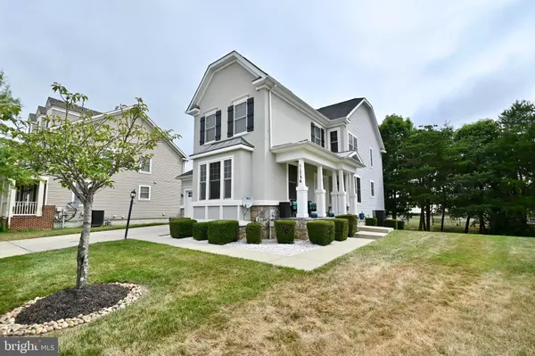 Waldorf, MD 20602,11736 FOLKSTONE CT