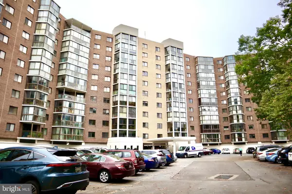 Silver Spring, MD 20906,15107 INTERLACHEN DR ##2-119