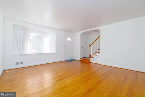 Baltimore, MD 21228,36 SHADY NOOK AVE