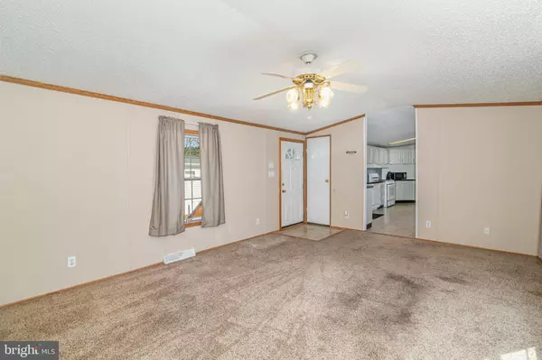 Carlisle, PA 17015,18 REDWOOD LN