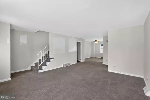 Folcroft, PA 19032,533 CROTZER AVE