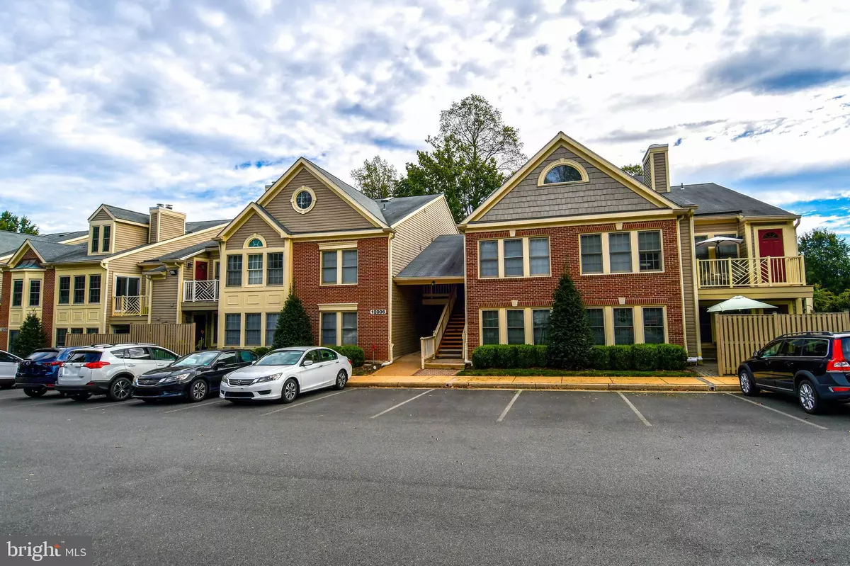 Fairfax, VA 22033,12006 RIDGE KNOLL DR #508B