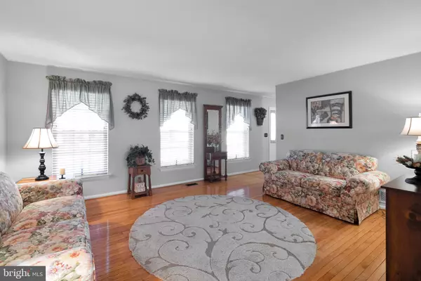 Doylestown, PA 18901,242 WILLOW WOOD DR