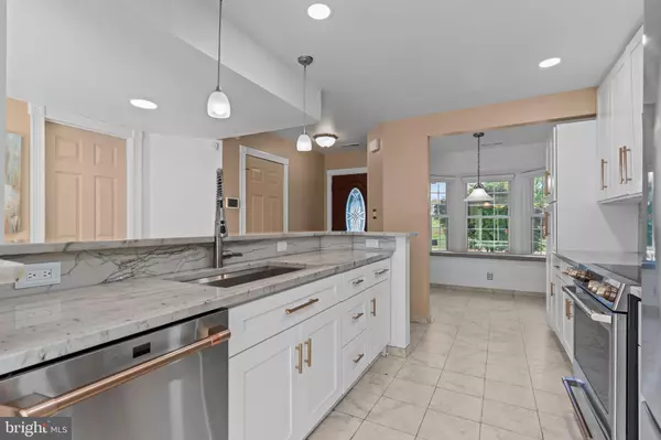 Newtown, PA 18940,15 E PARK RD