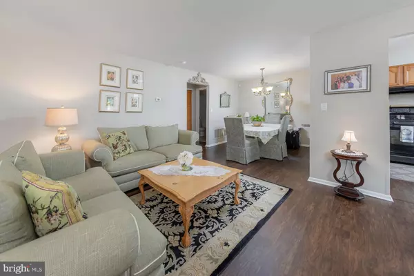 Sewell, NJ 08080,555 SHETLAND CT