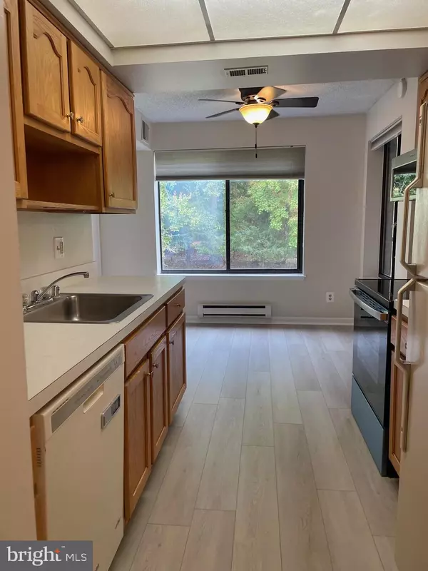 Silver Spring, MD 20906,15311 BEAVERBROOK CT #90-2G