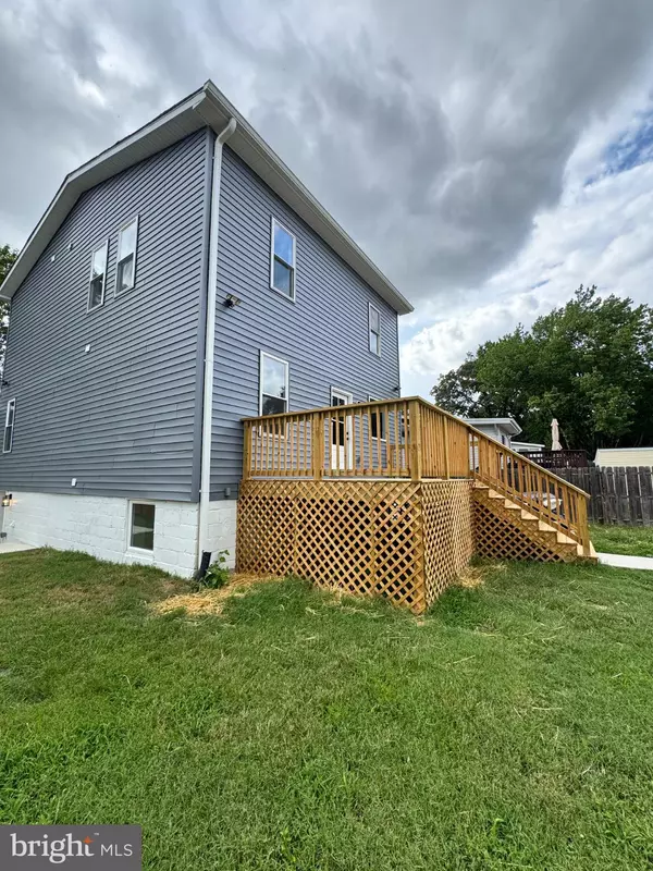 Washington, DC 20018,2932 YOST PL NE