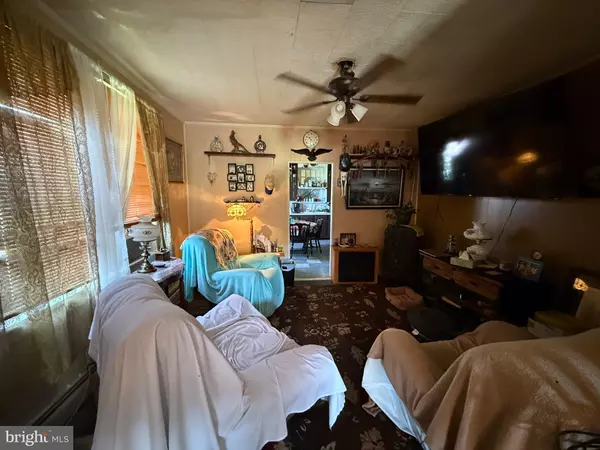 Pottstown, PA 19464,501 AND 507 E RACE ST