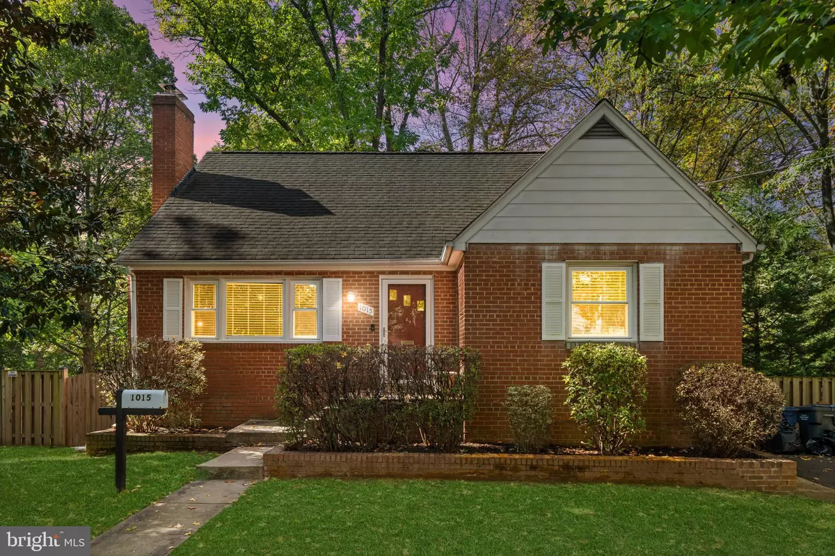 Falls Church, VA 22046,1015 KENNEDY ST