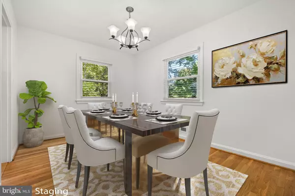 Falls Church, VA 22046,1015 KENNEDY ST