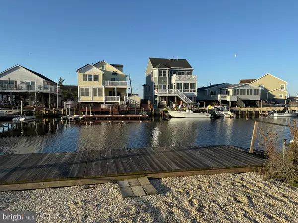 Tuckerton, NJ 08087,13 W SCHUYLKILL RD