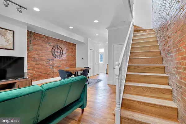 Washington, DC 20002,1037 5TH ST NE