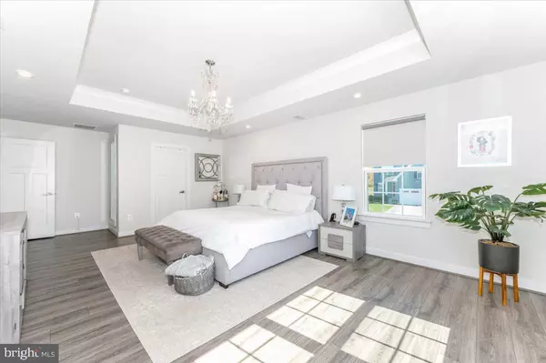 Falling Waters, WV 25419,76 VANCOUVER PL