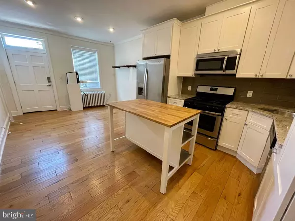 Philadelphia, PA 19123,233 BROWN ST #1