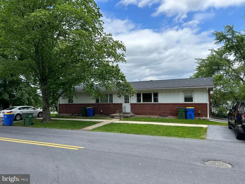 510-512 GRANDVIEW DR, Lewisberry, PA 17339