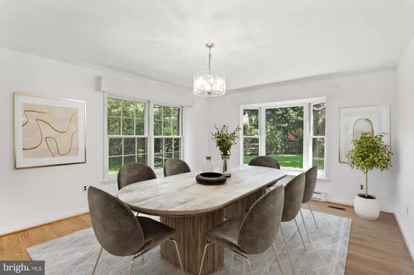 Rockville, MD 20854,8803 TUCKERMAN LN