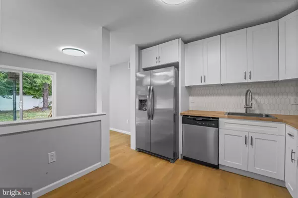Sicklerville, NJ 08081,31 ACORN CT