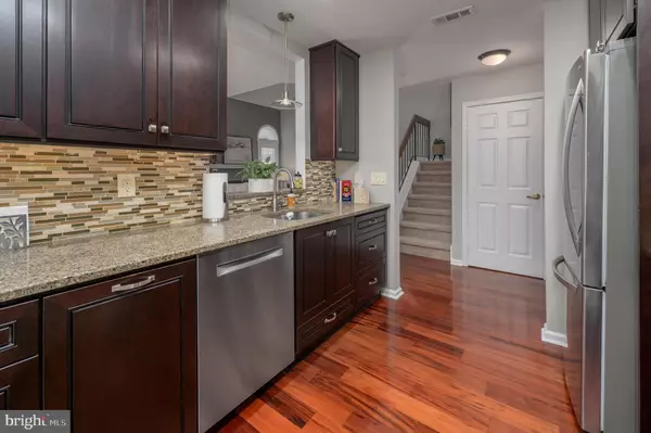 Mount Laurel, NJ 08054,10 KNIGHTON LN