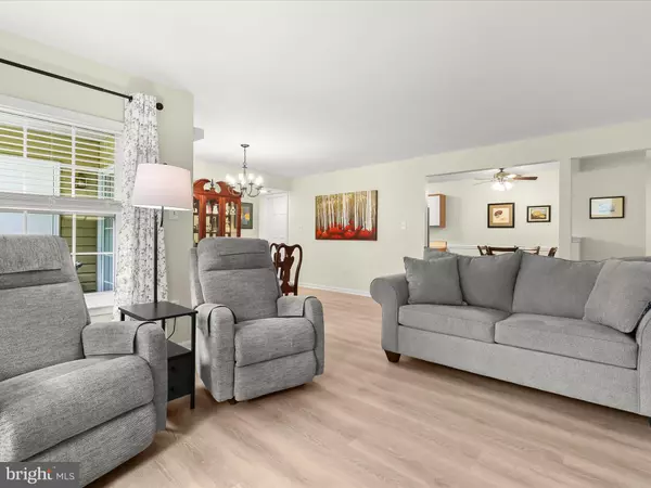 Catonsville, MD 21228,4 RUMFORD DR #203