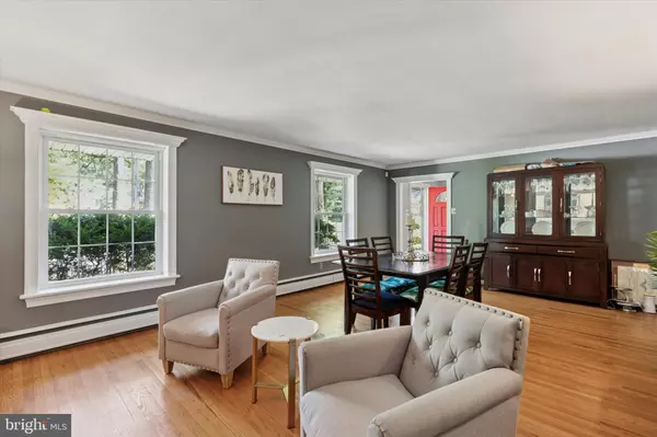 Glenside, PA 19038,711 CUSTIS RD