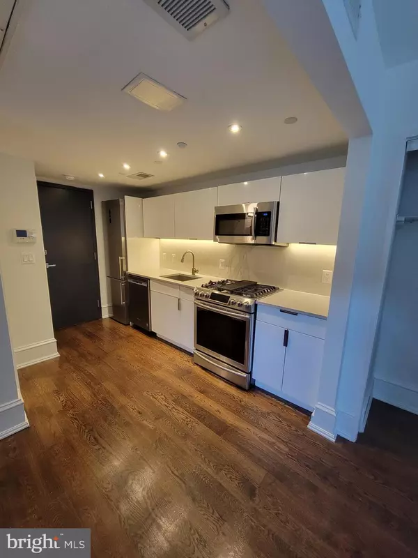 Washington, DC 20003,501 SEWARD SQ SE #2