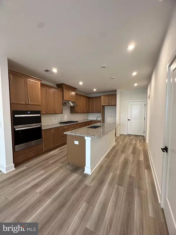 Princeton, NJ 08540,10102 DONATELLO