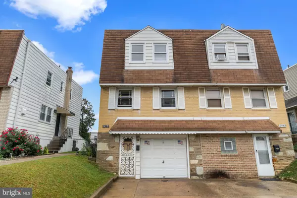 Philadelphia, PA 19115,9945 JEANES ST