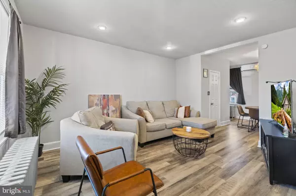 Philadelphia, PA 19135,5708 HEGERMAN ST