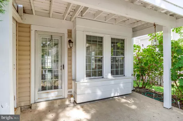 Arlington, VA 22206,2823 S WAKEFIELD ST #C