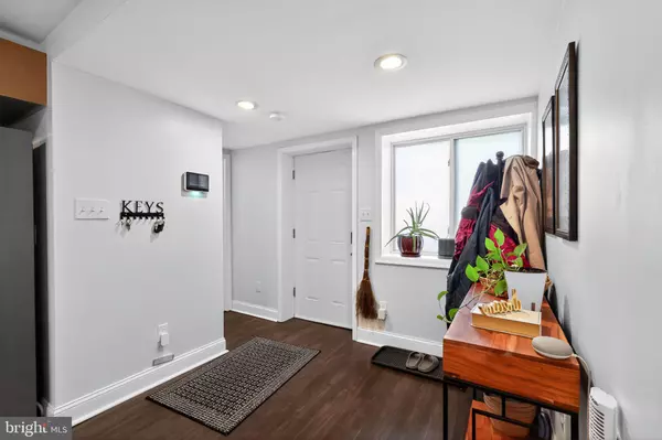 Hyattsville, MD 20785,1104 INDO