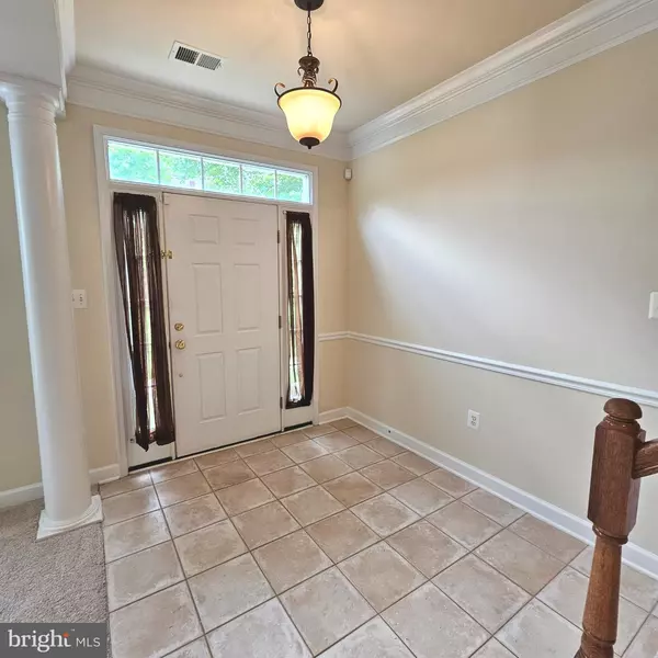 Woodbridge, VA 22191,725 CHEVINGTON CT