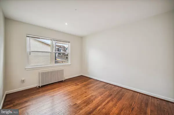 Arlington, VA 22201,2502 LANGSTON BLVD #1