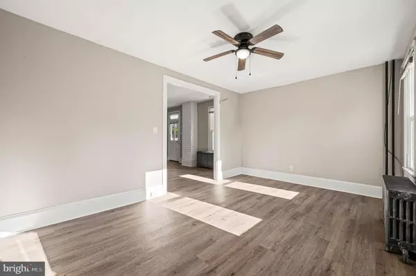 Spring City, PA 19475,21 N CHURCH ST