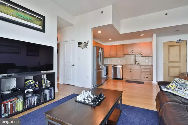 Philadelphia, PA 19123,901 N PENN ST #P2305