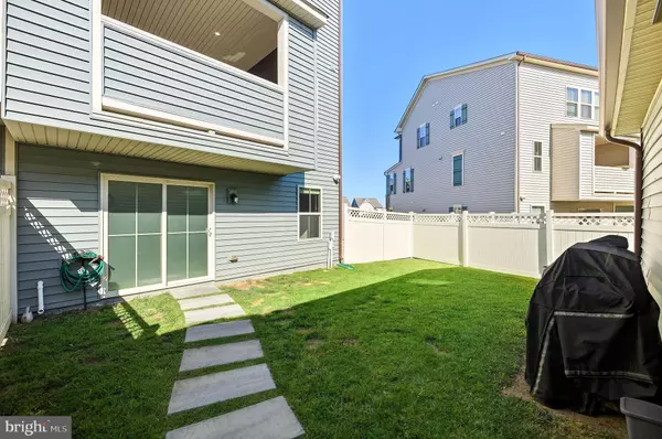 Frederick, MD 21704,8637 SATINWOOD DR