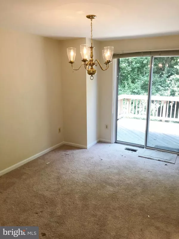 Alexandria, VA 22315,6620 GREENLEIGH LN