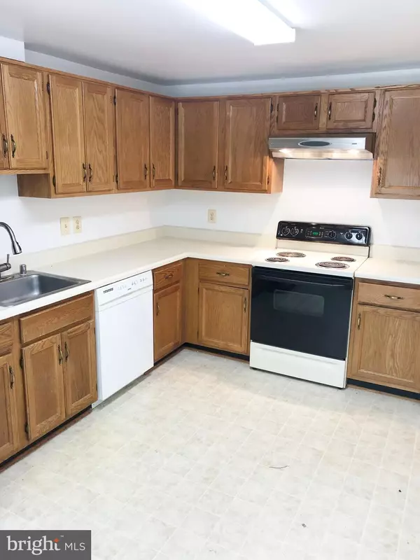 Alexandria, VA 22315,6620 GREENLEIGH LN