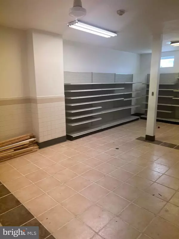 Philadelphia, PA 19135,4713-15 UNRUH AVE