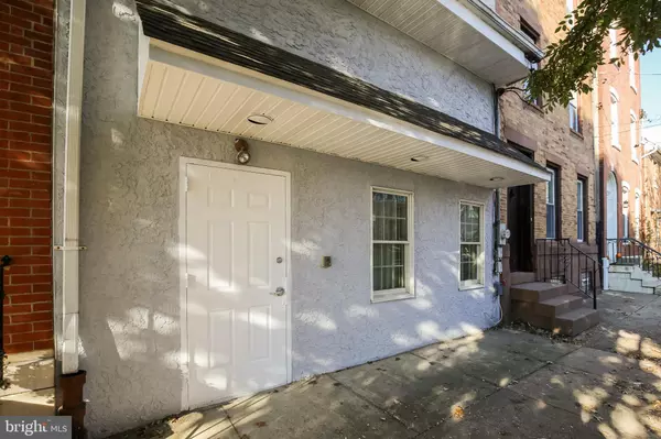 1118 E COLUMBIA AVE, Philadelphia, PA 19125