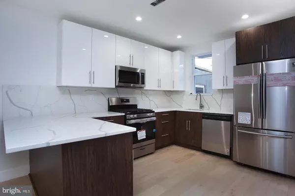 Philadelphia, PA 19143,5844 FERNWOOD ST