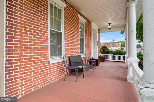 Palmyra, PA 17078,414 E MAIN ST