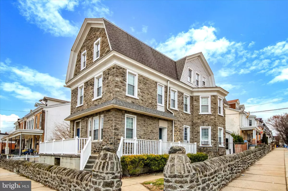 Philadelphia, PA 19128,274 ROXBOROUGH AVE #3R