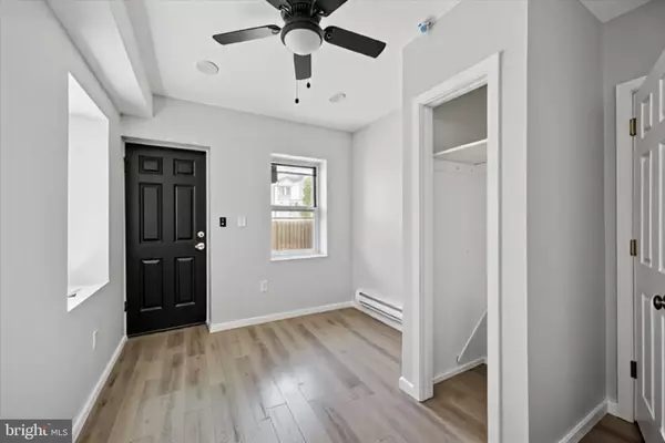 Philadelphia, PA 19142,7015 SAYBROOK AVE