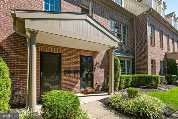 10 WASHINGTON AVE, Haddonfield, NJ 08033