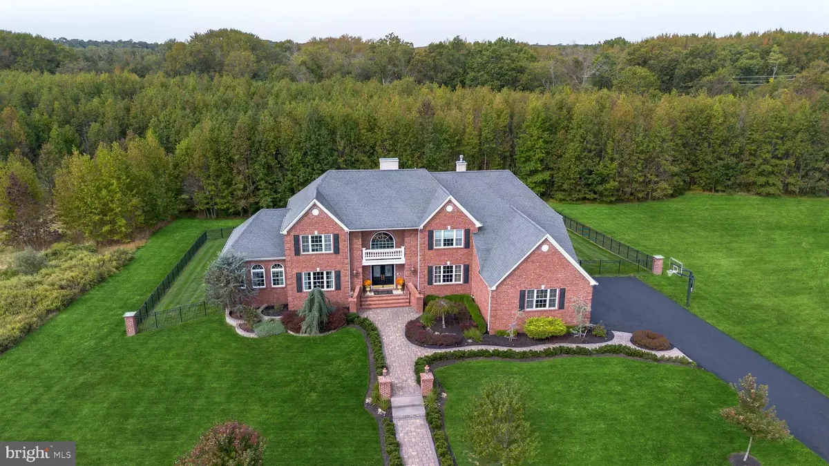 Monroe Twp, NJ 08831,15 SUNNY CT